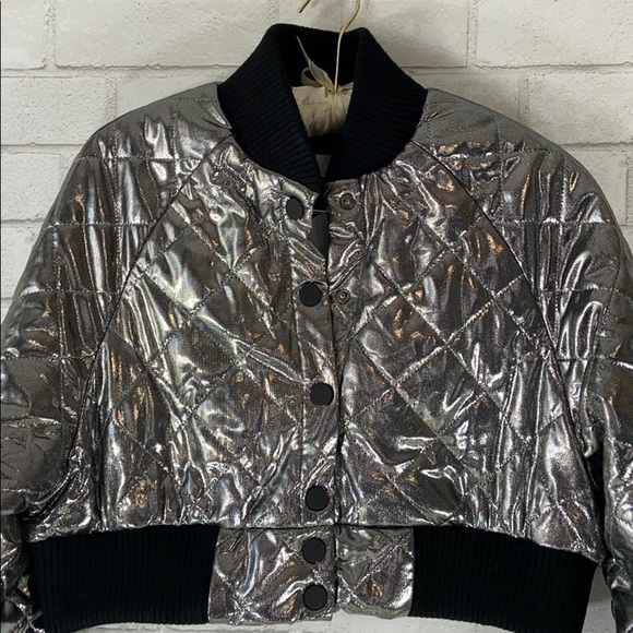 Revolve NWT Cropped Metallic Quilted Jacket - Picture 3 of 8
